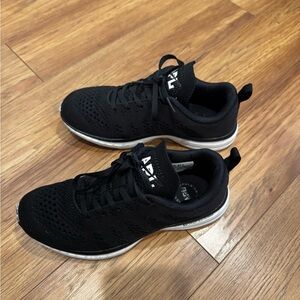 APL Women's Black Sneakers